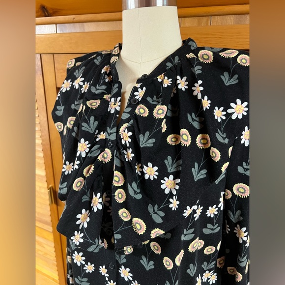BODEN, Ruffle Front Jersey Shirt Black, US 10 R UK 14 floral new with tags - Picture 7 of 14
